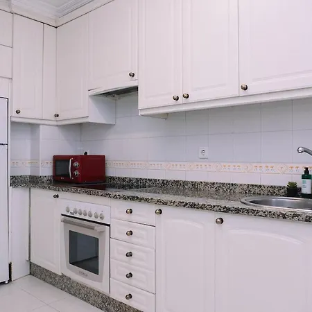 Luminoso Y Comodo Con Parking By * Βίγκο