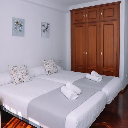 公寓 Luminoso Y Comodo Con Parking By