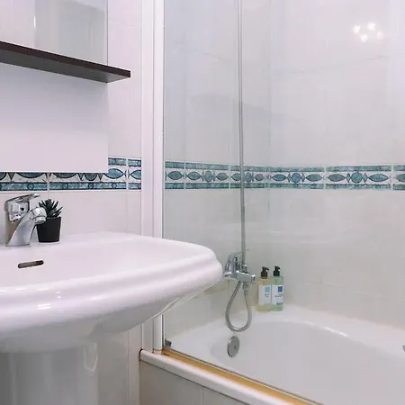 Διαμέρισμα Luminoso Y Comodo Con Parking By